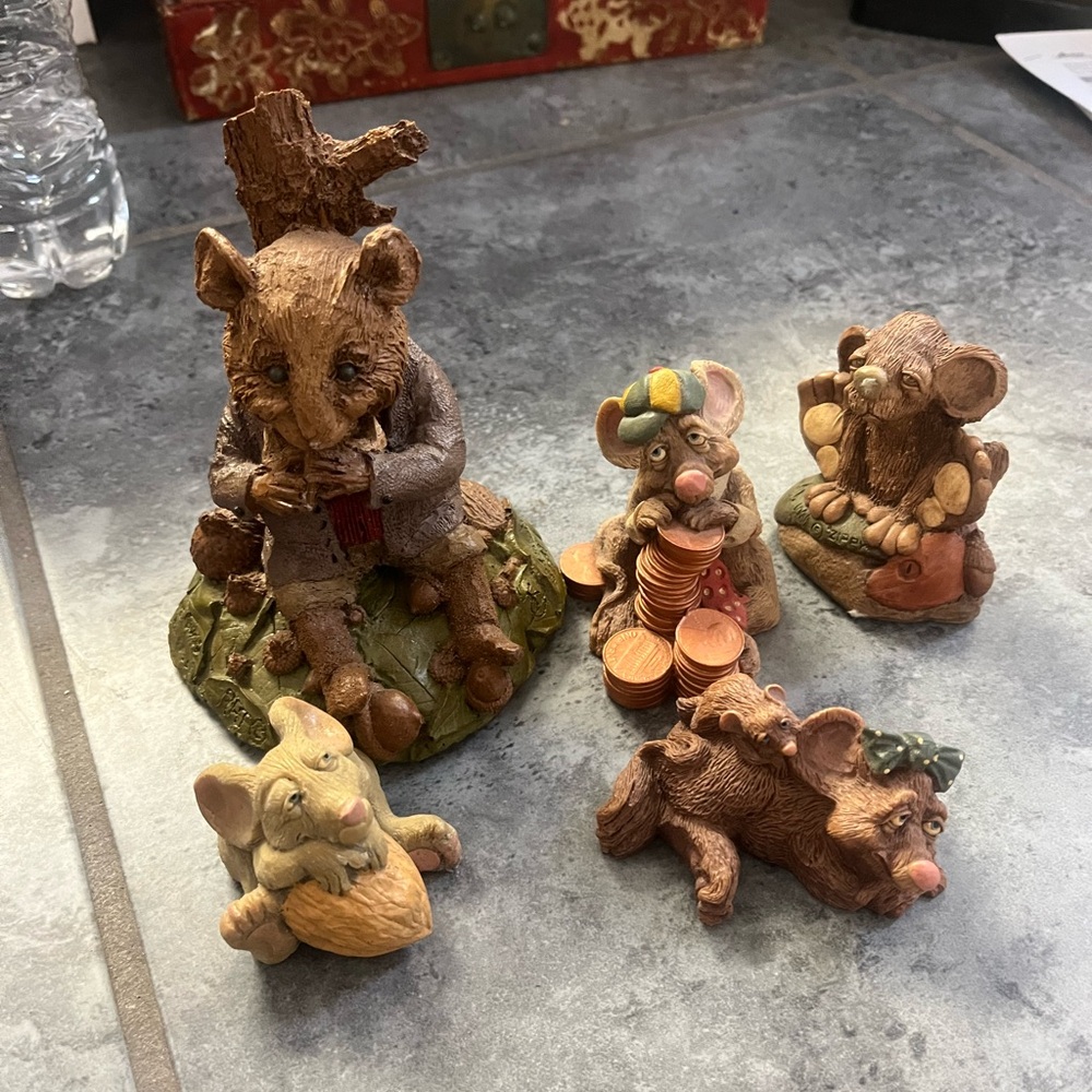Hand-Painted Brown Mouse Figurine Collection - Decorative Resin Mice